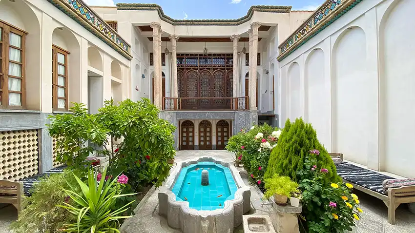 بهترین هتل های اصفهان اقامتگاه سنتی ایروانی اصفهان