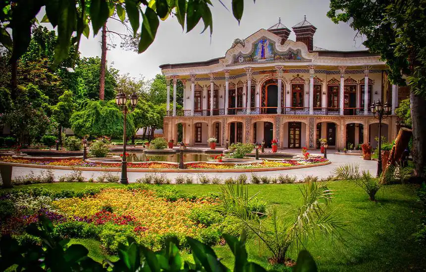 بهترین کافه های شیراز
کافه عمارت شاپوری