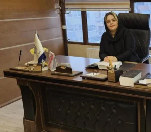 مینو فرهادی